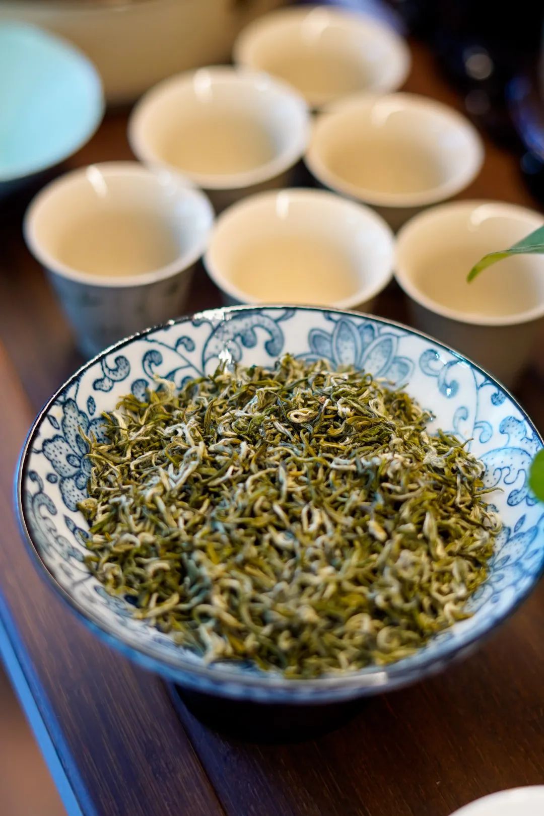 春贡实业丨一杯清茶慰岁月，半分温情释茶意-融合控股