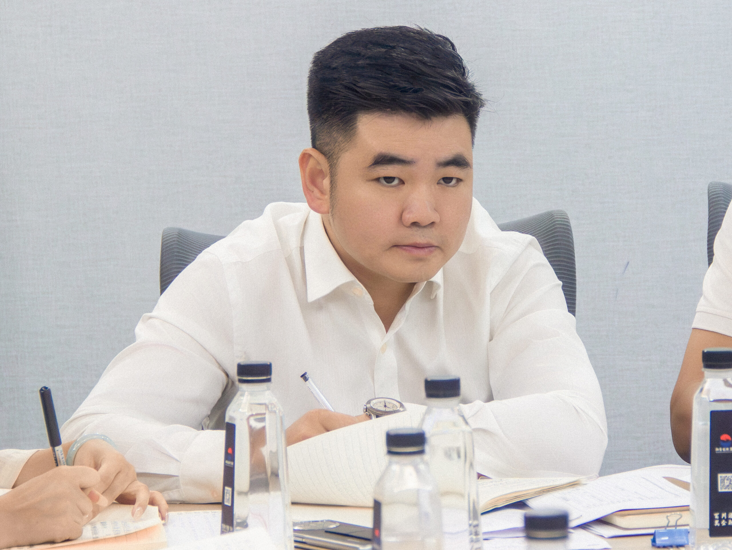 贵州融合控股集团召开2024年8月月度工作总结与规划会议-融合控股