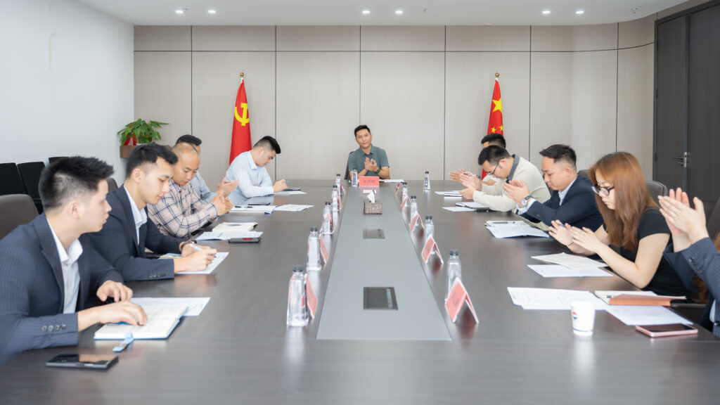 贵州融合控股集团2025年6月月度会议圆满召开-融合控股