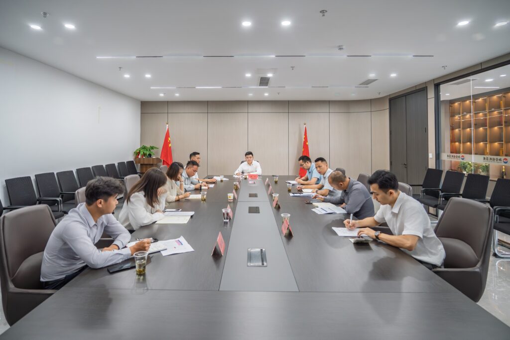 贵州融合控股集团2025年8月月度会议圆满召开-融合控股